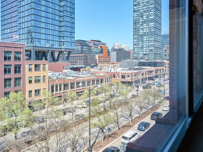 1000 W Washington Boulevard Chicago IL 60607