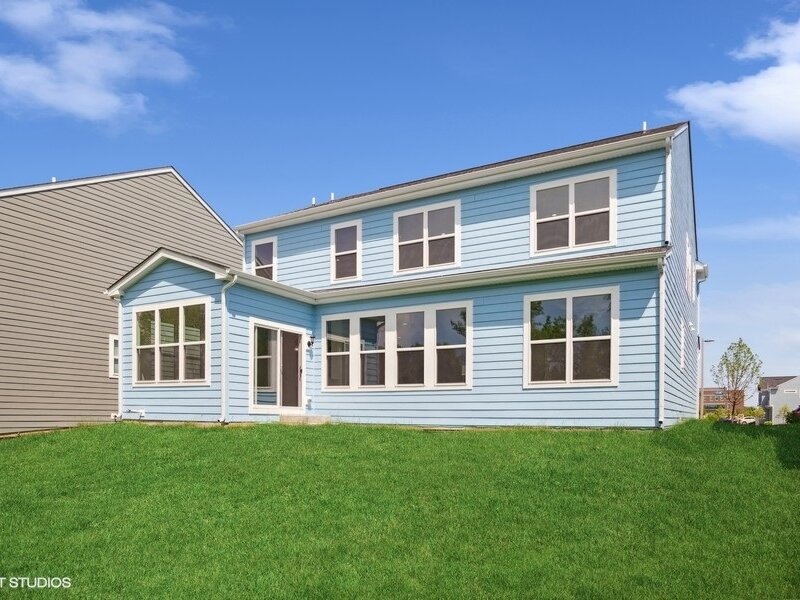 239 Stonington Drive Bloomingdale IL 60108