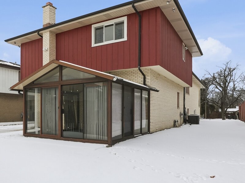 15641 Cottage Grove Avenue Dolton IL 60419