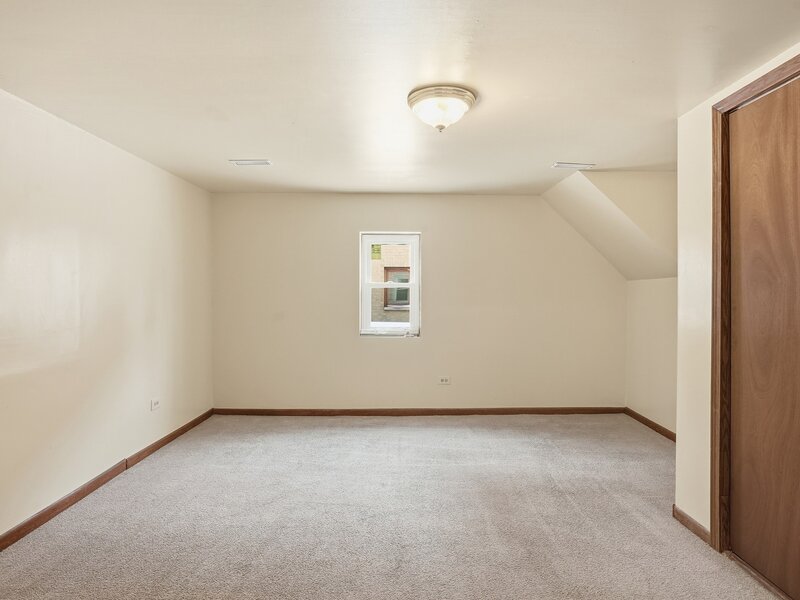 15641 Cottage Grove Avenue Dolton IL 60419