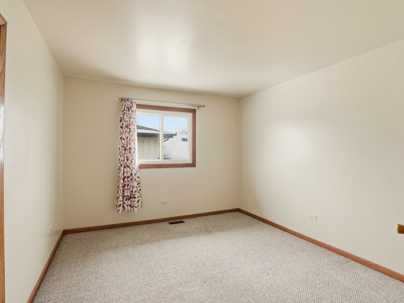 15641 Cottage Grove Avenue Dolton IL 60419