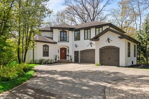 Photo of 697 Bluff Road Lake Bluff IL 60044