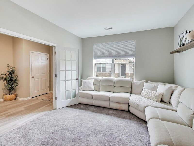 3314 Trillium Circle Rolling Meadows IL 60008