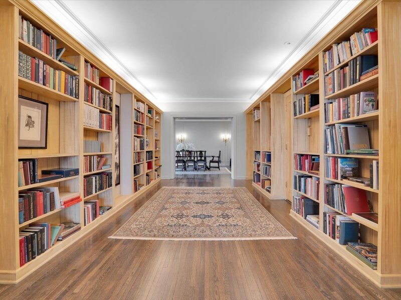229 E Lake Shore Drive Chicago IL 60611