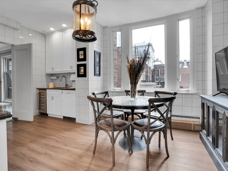 229 E Lake Shore Drive Chicago IL 60611