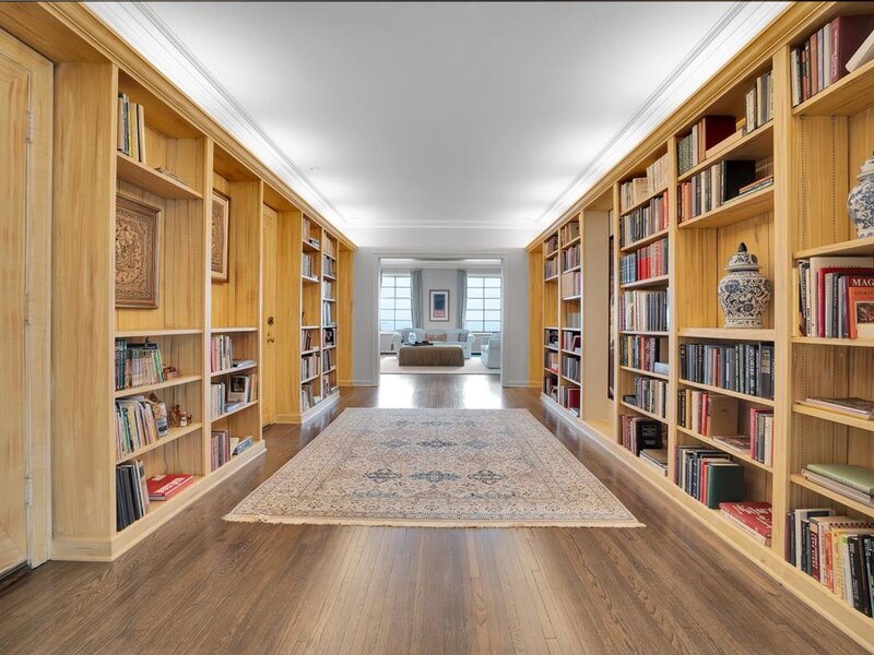 229 E Lake Shore Drive Chicago IL 60611