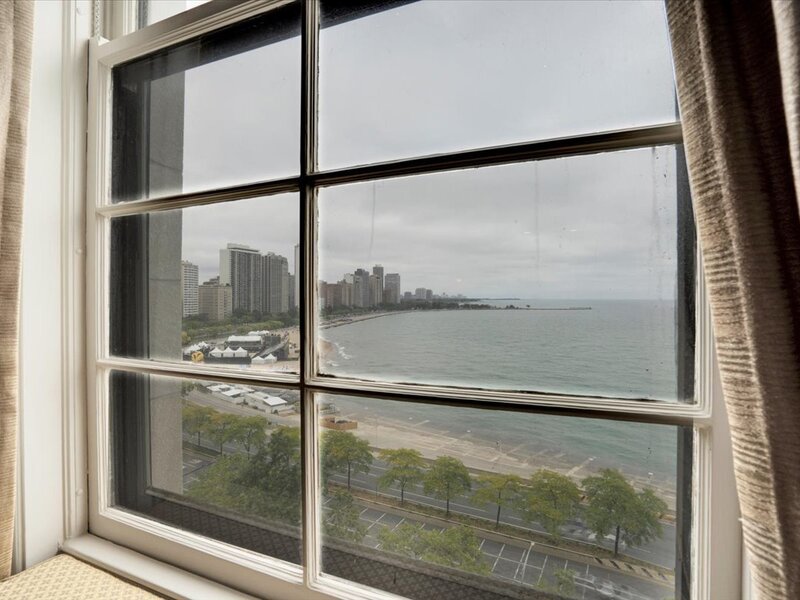 229 E Lake Shore Drive Chicago IL 60611