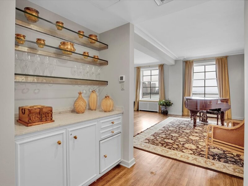 229 E Lake Shore Drive Chicago IL 60611