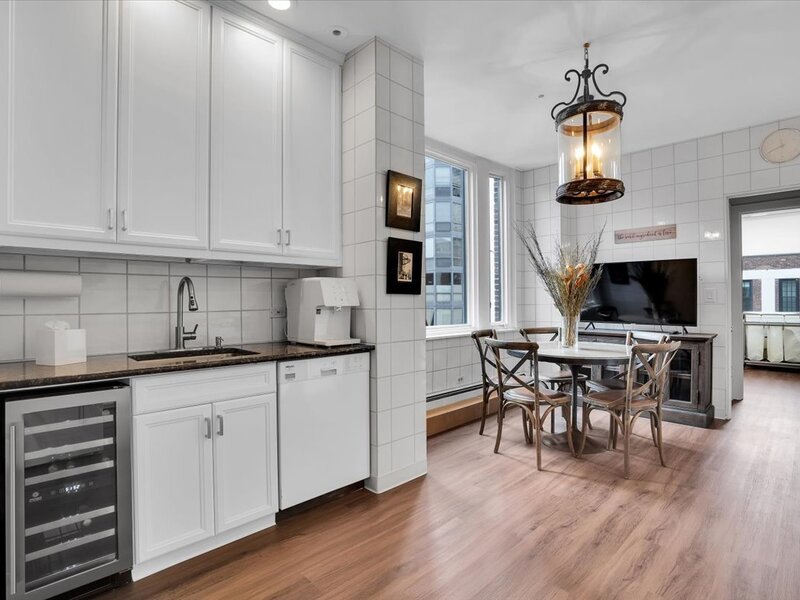 229 E Lake Shore Drive Chicago IL 60611