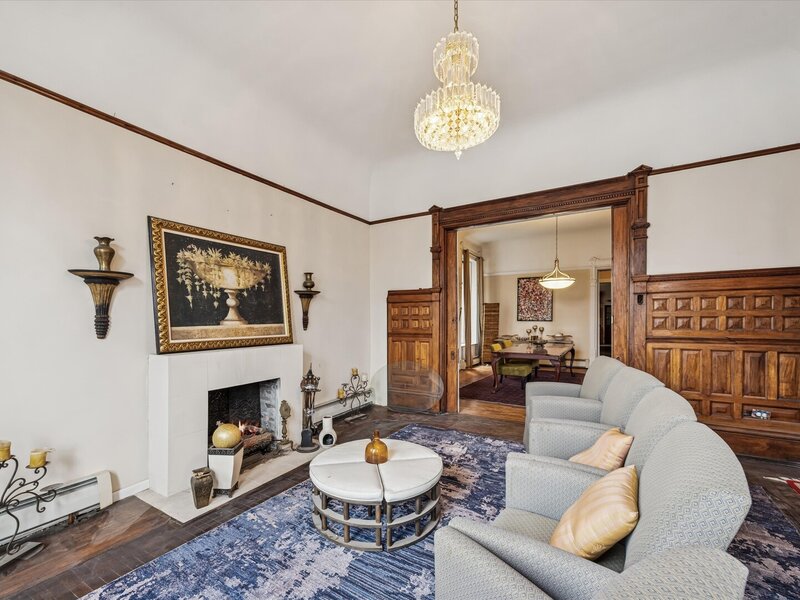 3736 S Michigan Avenue Chicago IL 60653