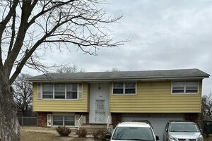 Photo of 16916 Magnolia Drive Hazel Crest IL 60429