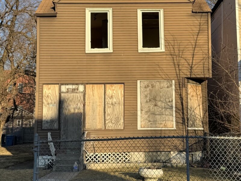 11931 S Wallace Street Chicago IL 60628