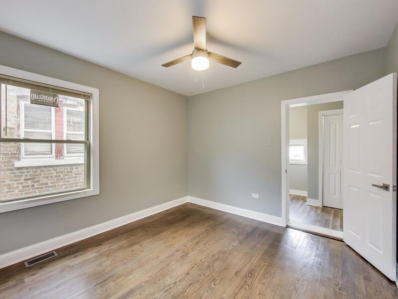 10229 S Calumet Avenue Chicago IL 60628