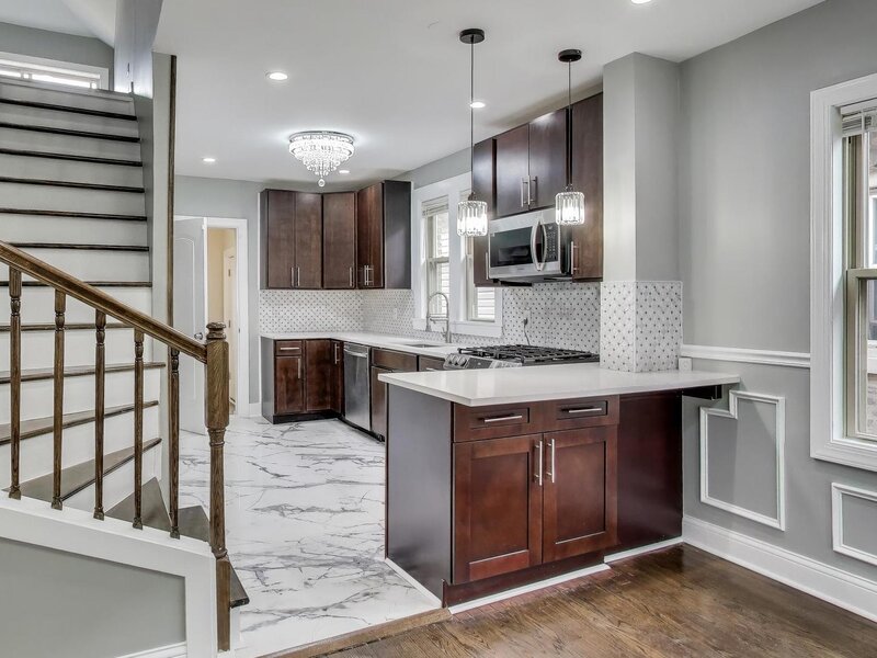10229 S Calumet Avenue Chicago IL 60628