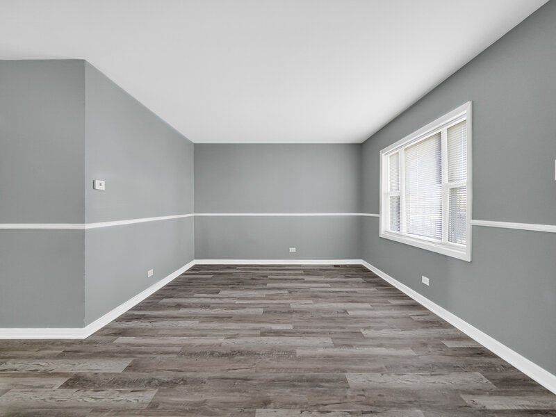 911 E 76th Street Chicago IL 60619