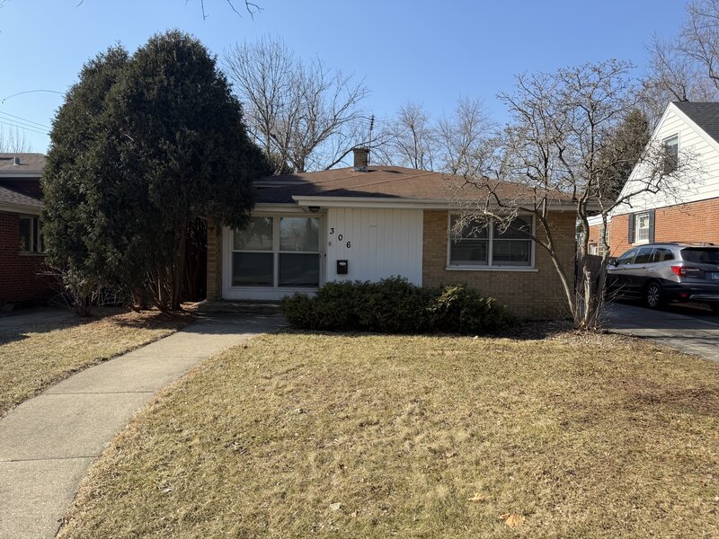 306 N Edgewood Avenue La Grange Park IL 60526