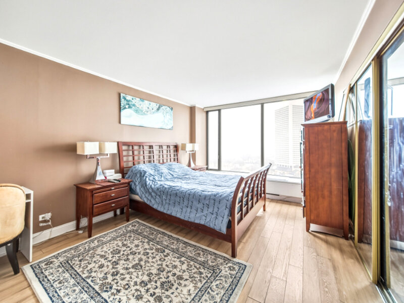 5455 N Sheridan Road Chicago IL 60640