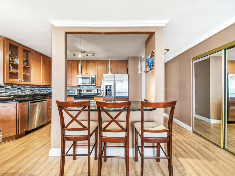 5455 N Sheridan Road Chicago IL 60640