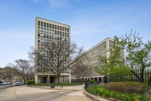 Photo of 1450 E 55th Place Chicago IL 60637 Unit 720S