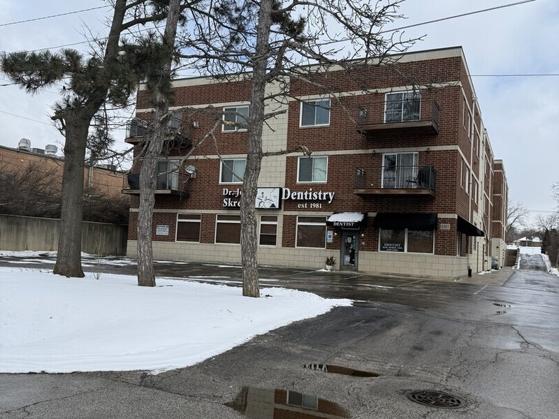 6961 Vine Street Indian Head Park IL 60525
