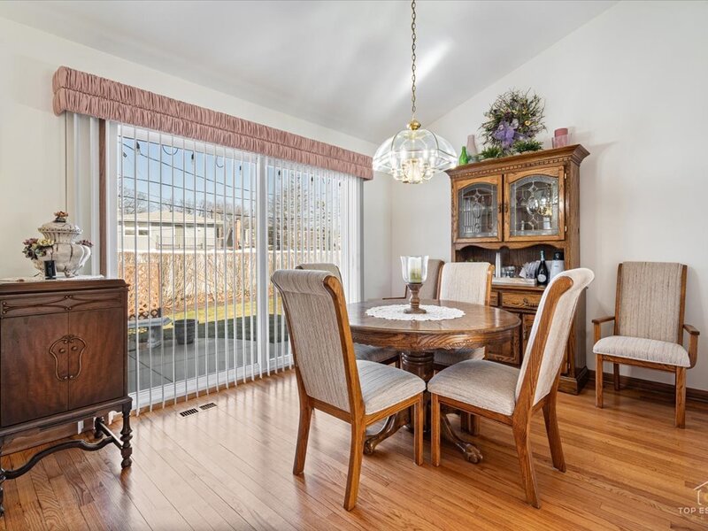 462 Mulberry Lane Wood Dale IL 60191
