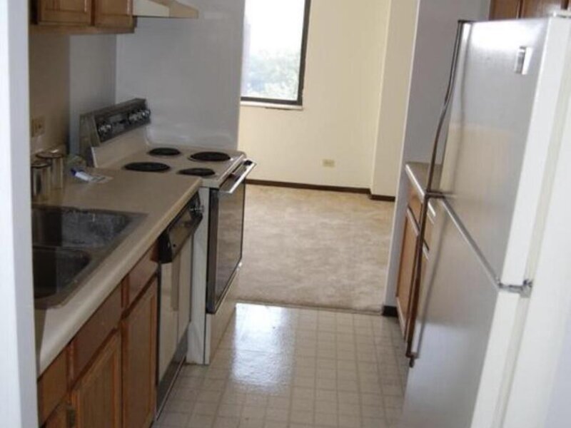 1840 Huntington Boulevard Hoffman Estates IL 60169