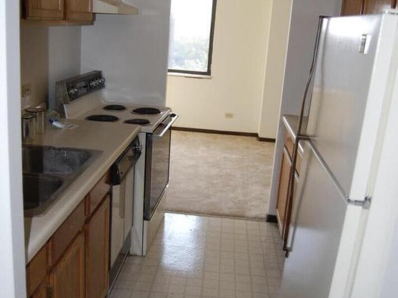 1840 Huntington Boulevard Hoffman Estates IL 60169