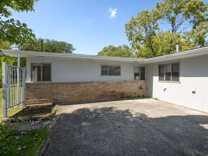 417 Lakewood Boulevard Park Forest IL 60466