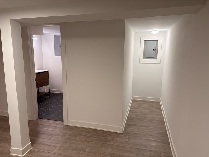 7804 S Paxton Avenue Chicago IL 60649