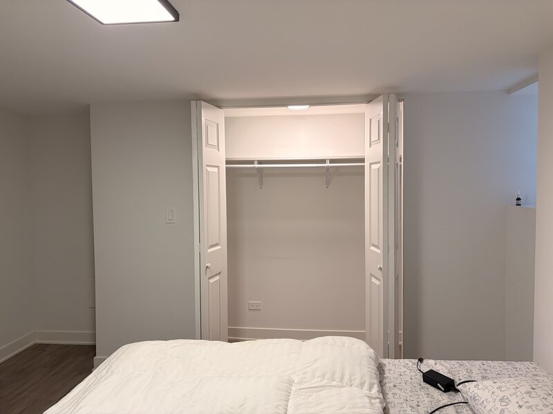 7804 S Paxton Avenue Chicago IL 60649