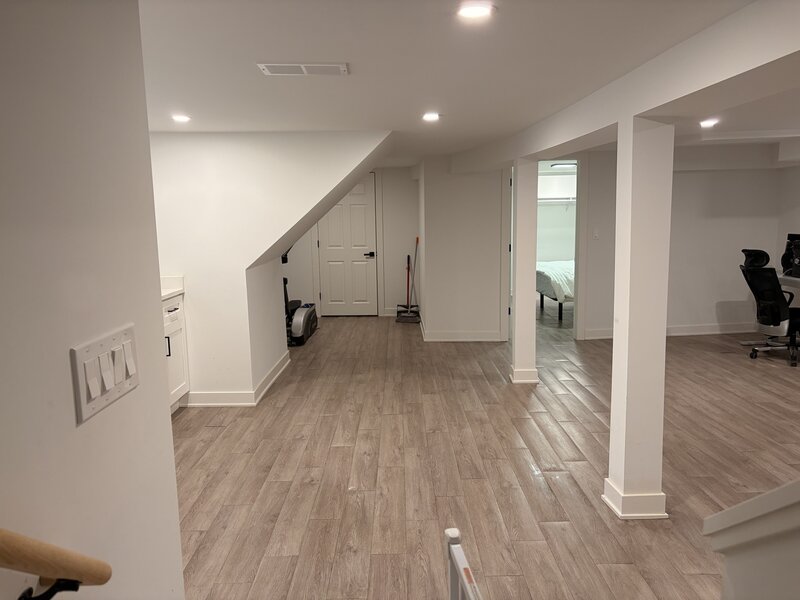 7804 S Paxton Avenue Chicago IL 60649