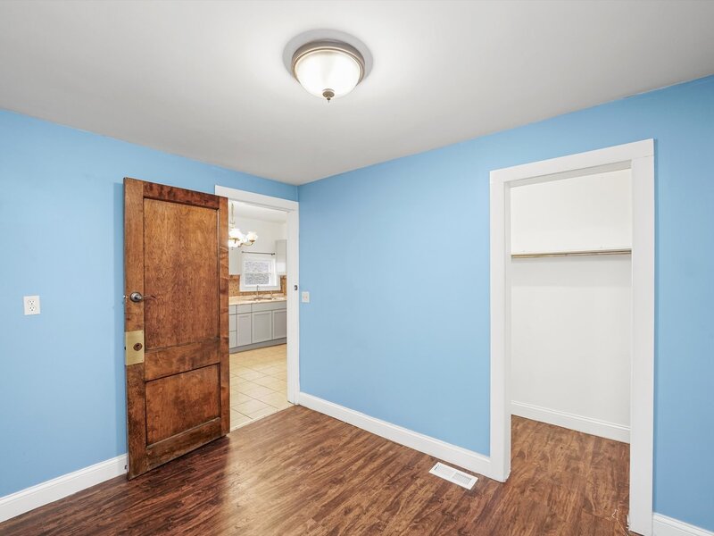 6930 S Laflin Street Chicago IL 60636