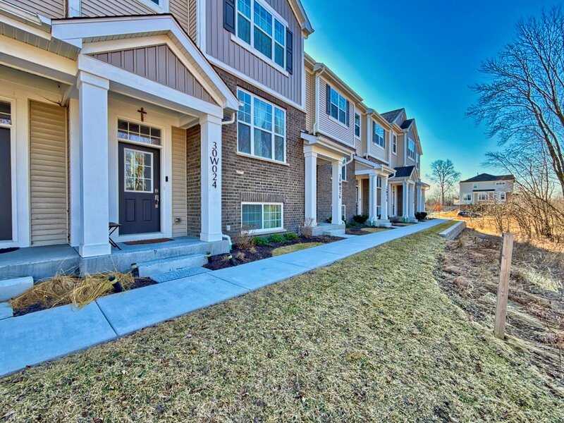 30 Brayman Court Warrenville IL 60563