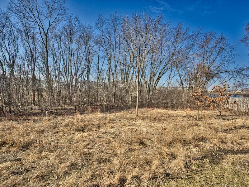 30 Brayman Court Warrenville IL 60563
