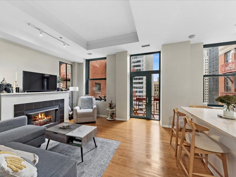 208 W Washington Street Chicago IL 60606
