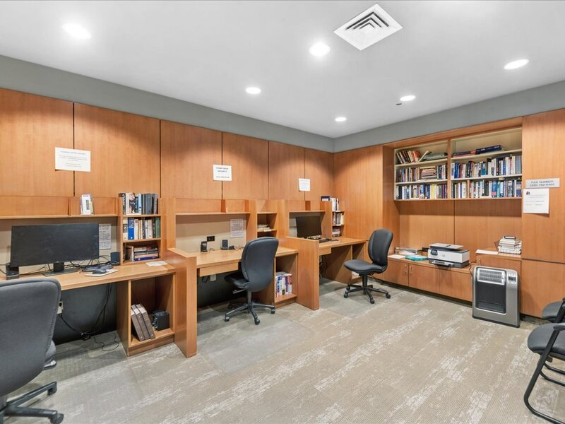 208 W Washington Street Chicago IL 60606