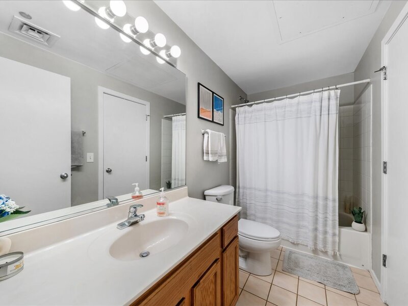208 W Washington Street Chicago IL 60606