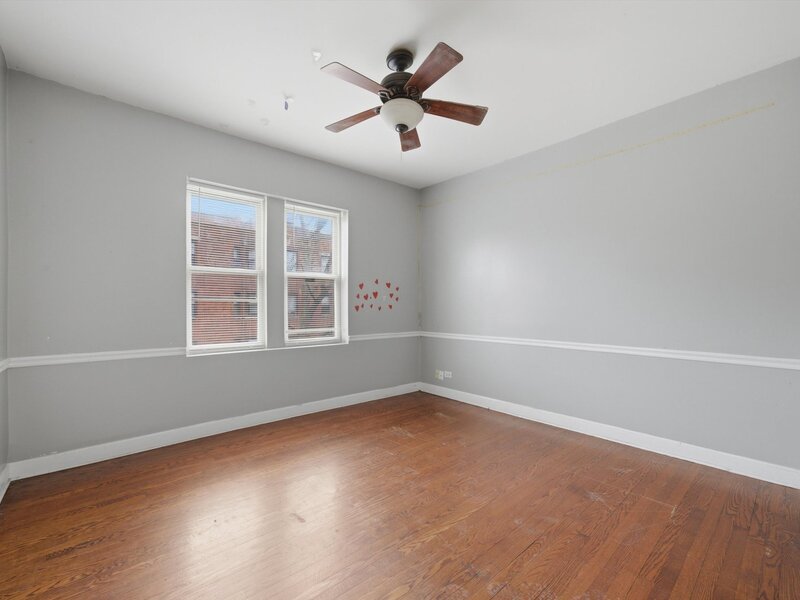 7601 S Essex Avenue Chicago IL 60649