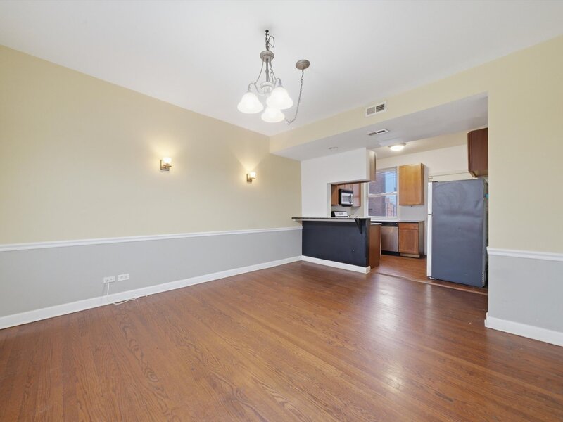 7601 S Essex Avenue Chicago IL 60649