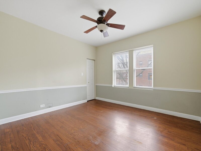 7601 S Essex Avenue Chicago IL 60649