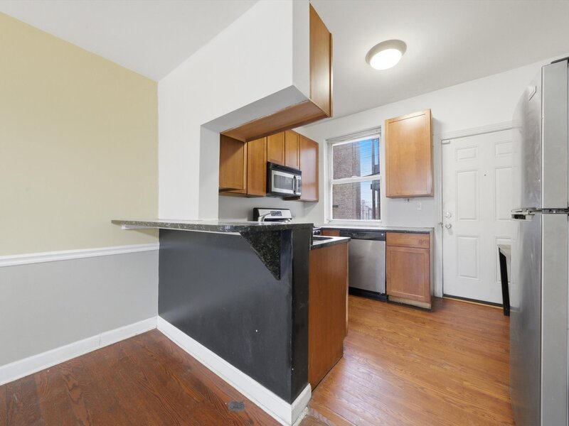 7601 S Essex Avenue Chicago IL 60649