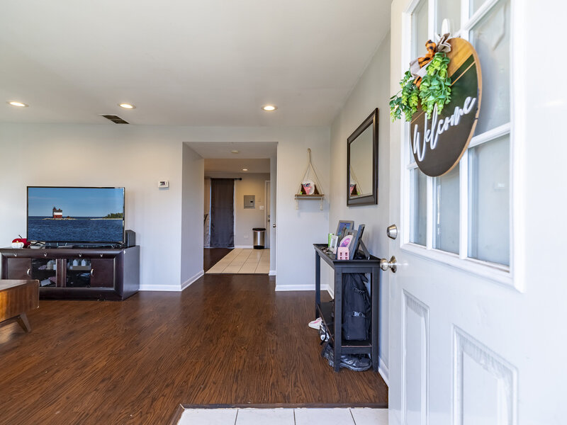 13415 S Mackinaw Avenue Chicago IL 60633