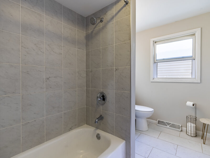 13415 S Mackinaw Avenue Chicago IL 60633