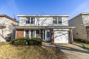 Photo of 13415 S Mackinaw Avenue Chicago IL 60633