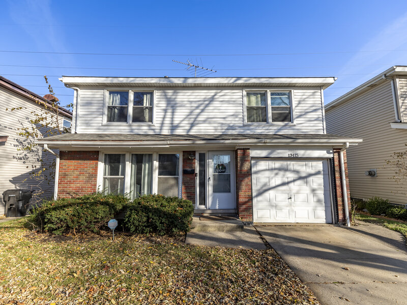 13415 S Mackinaw Avenue Chicago IL 60633