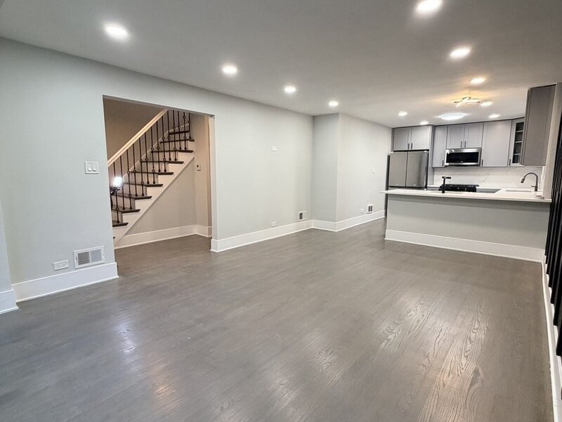 3024 W Fargo Avenue Chicago IL 60645