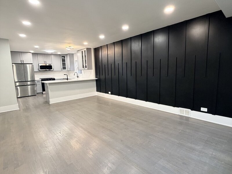 3024 W Fargo Avenue Chicago IL 60645