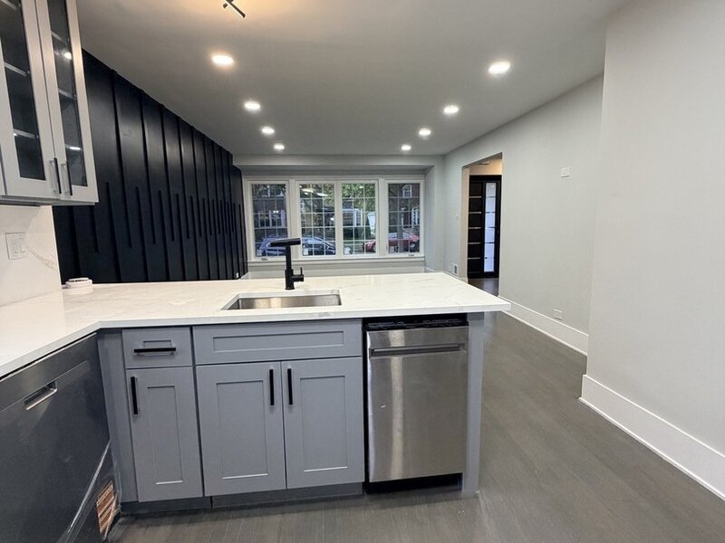 3024 W Fargo Avenue Chicago IL 60645