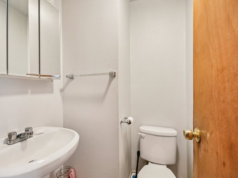 2850 E 94th Street Chicago IL 60617