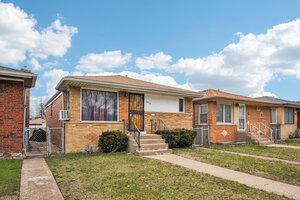 Photo of 2850 E 94th Street Chicago IL 60617